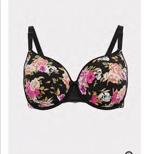 Torrid Curve Full Coverage Smoothing Bra NWT